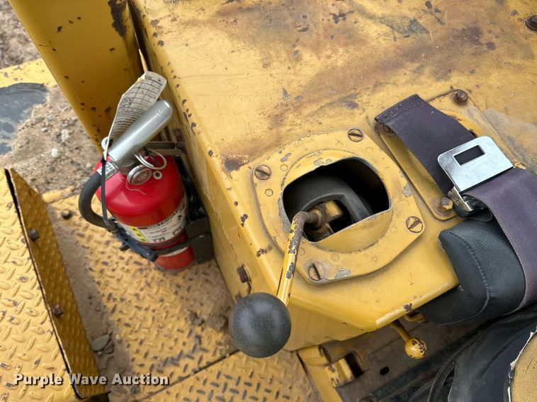 image for item DL7917 1976 Caterpillar D9H dozer