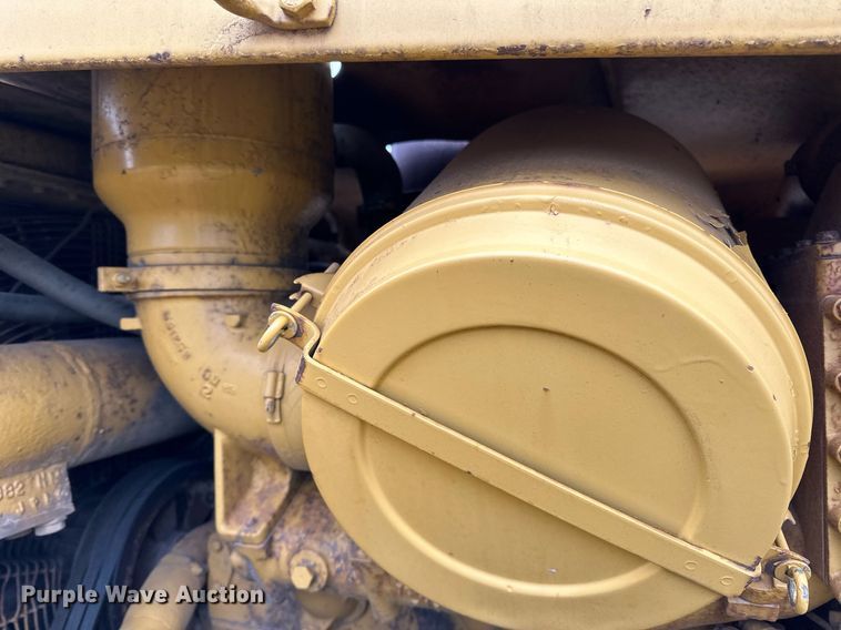 image for item DL7917 1976 Caterpillar D9H dozer