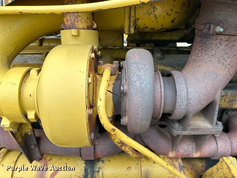 image for item DL7917 1976 Caterpillar D9H dozer
