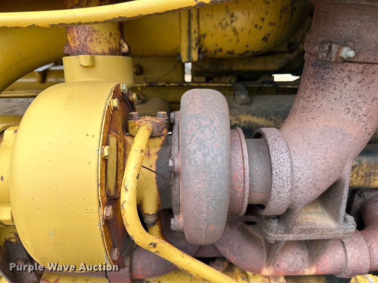 image for item DL7917 1976 Caterpillar D9H dozer