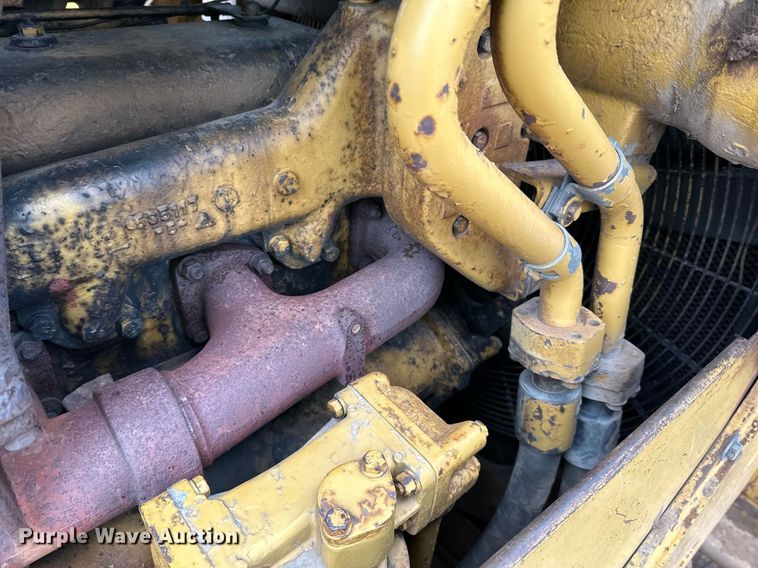 image for item DL7917 1976 Caterpillar D9H dozer