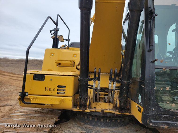 image for item DL7918 2017 Caterpillar 323FL excavator