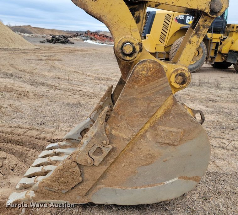 image for item DL7918 2017 Caterpillar 323FL excavator