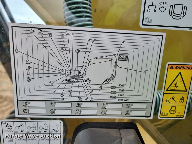 image for item DL7918 2017 Caterpillar 323FL excavator