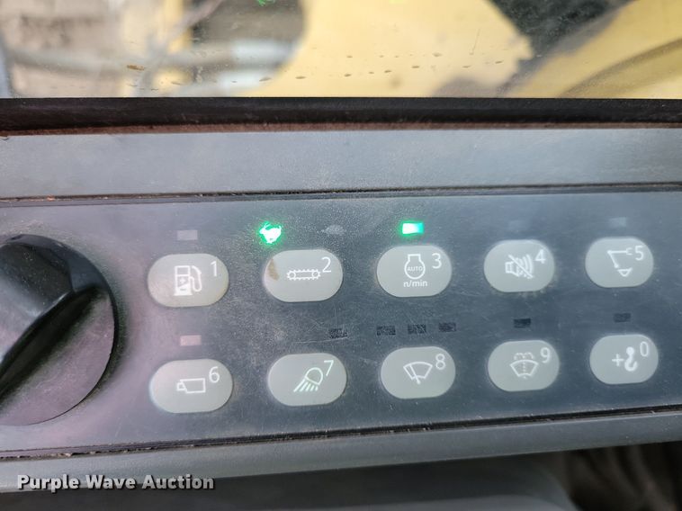 image for item DL7918 2017 Caterpillar 323FL excavator