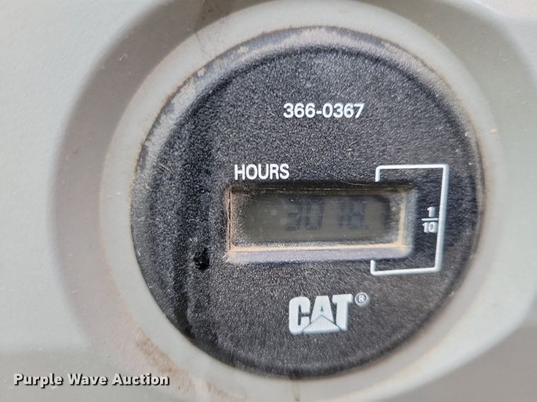 image for item DL7918 2017 Caterpillar 323FL excavator