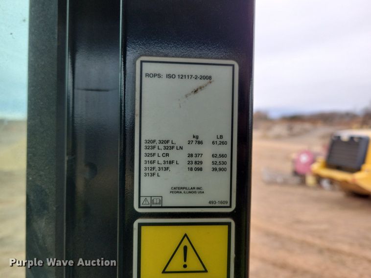 image for item DL7918 2017 Caterpillar 323FL excavator