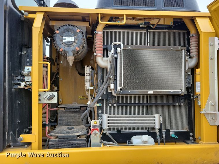 image for item DL7918 2017 Caterpillar 323FL excavator