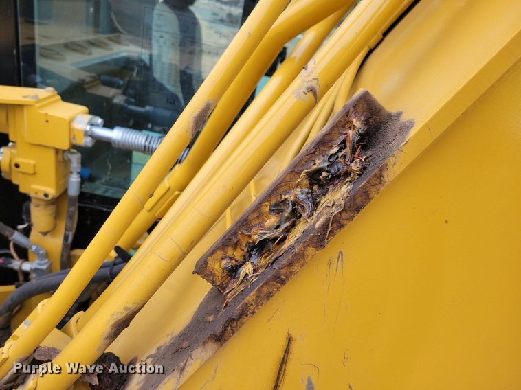 image for item DL7918 2017 Caterpillar 323FL excavator