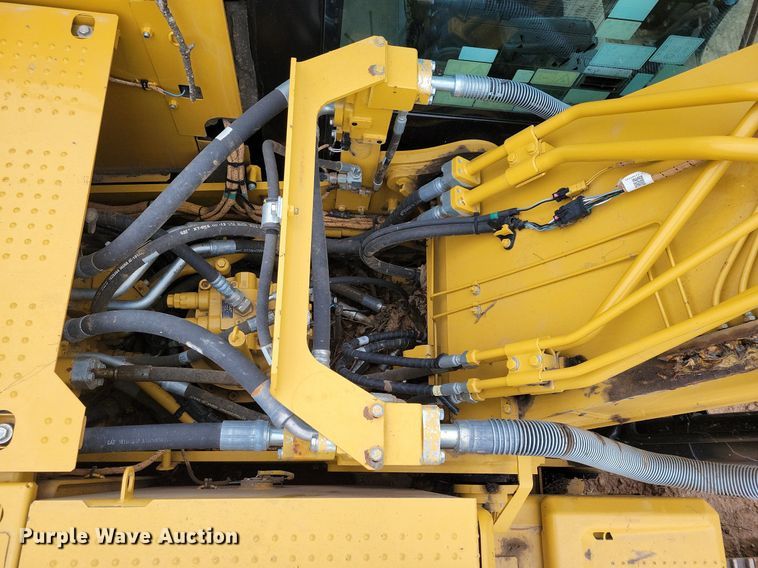 image for item DL7918 2017 Caterpillar 323FL excavator