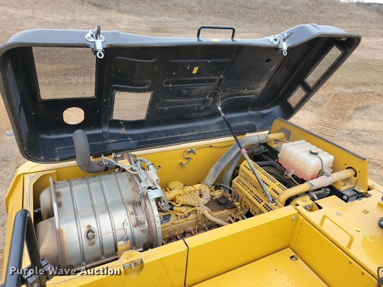 image for item DL7918 2017 Caterpillar 323FL excavator