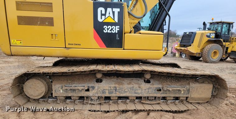 image for item DL7918 2017 Caterpillar 323FL excavator