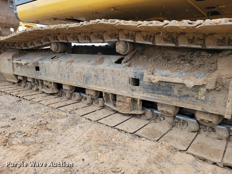 image for item DL7918 2017 Caterpillar 323FL excavator