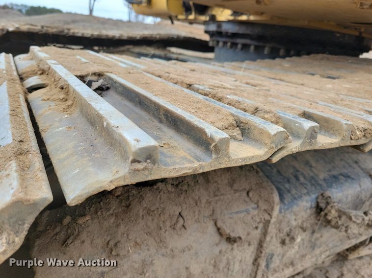image for item DL7918 2017 Caterpillar 323FL excavator