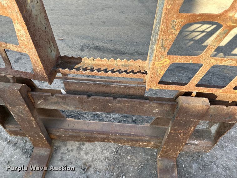 image for item DL7927 Stout 48