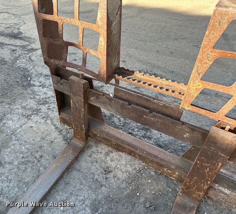 image for item DL7927 Stout 48