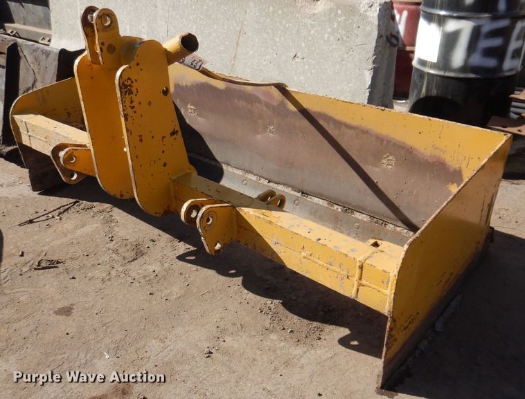 image for item DL7939 Rhino  HB72 box blade