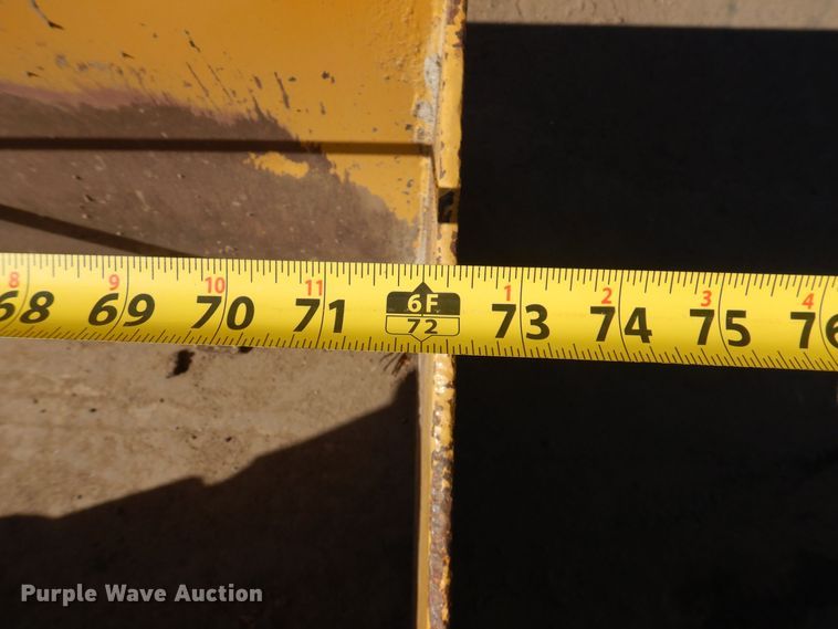 image for item DL7939 Rhino  HB72 box blade