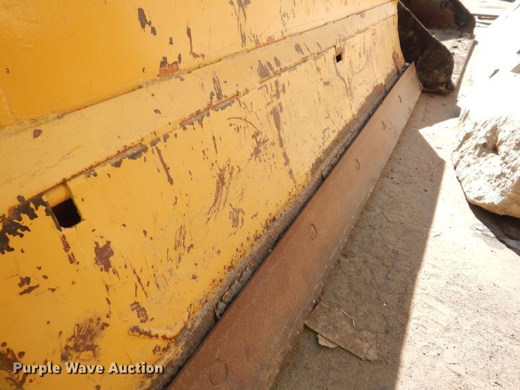 image for item DL7939 Rhino  HB72 box blade