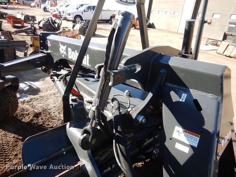 image for item DL7940 2020 Bobcat Grader 96 skid steer grader