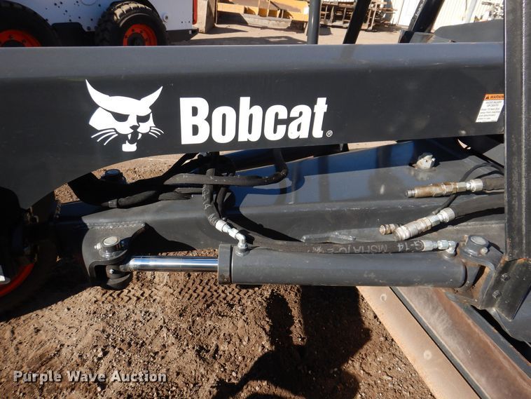 image for item DL7940 2020 Bobcat Grader 96 skid steer grader