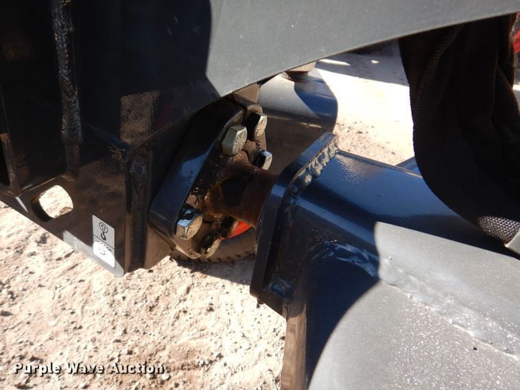 image for item DL7940 2020 Bobcat Grader 96 skid steer grader