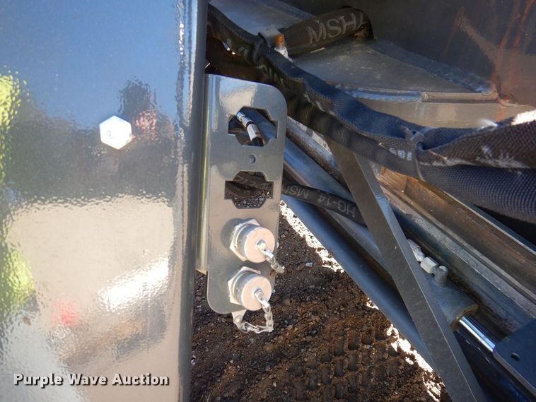 image for item DL7940 2020 Bobcat Grader 96 skid steer grader