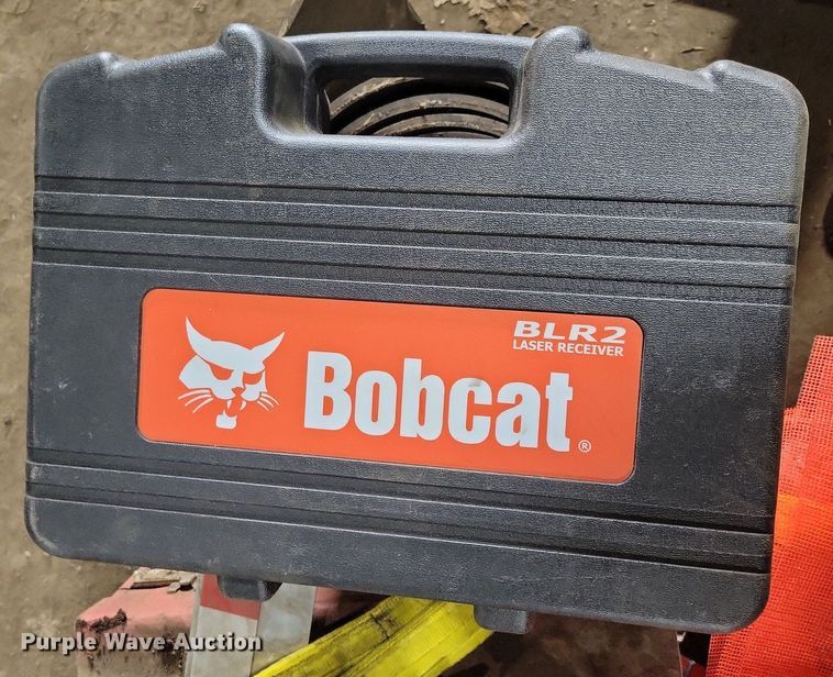 image for item DL7940 2020 Bobcat Grader 96 skid steer grader