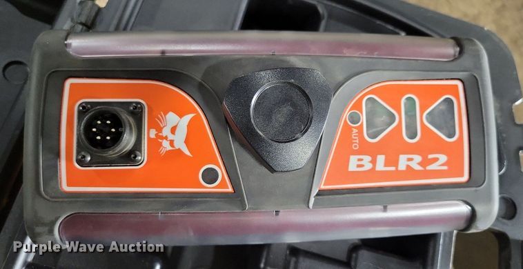 image for item DL7940 2020 Bobcat Grader 96 skid steer grader