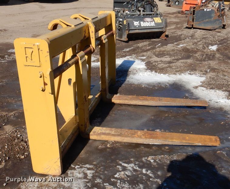 image for item DL7941 Balderson BF936Q wheel loader forks