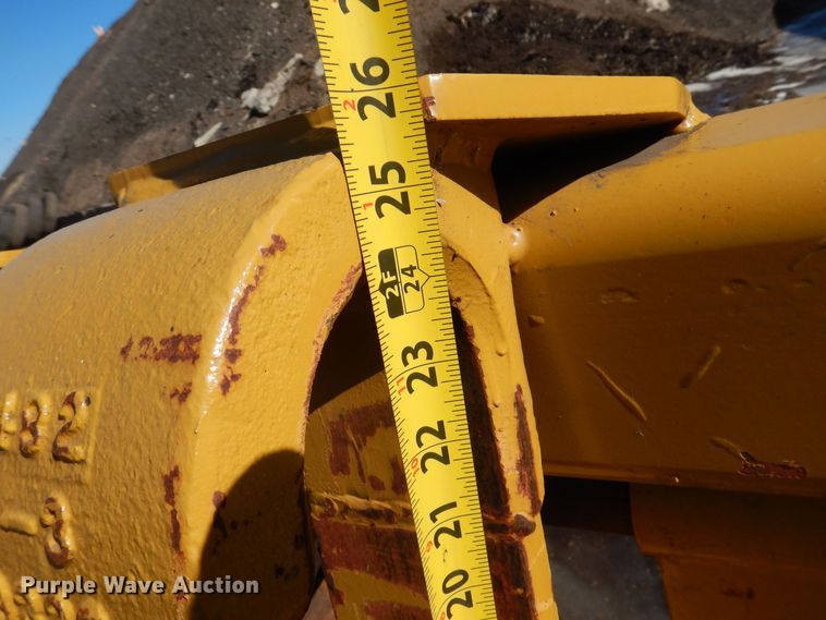 image for item DL7941 Balderson BF936Q wheel loader forks