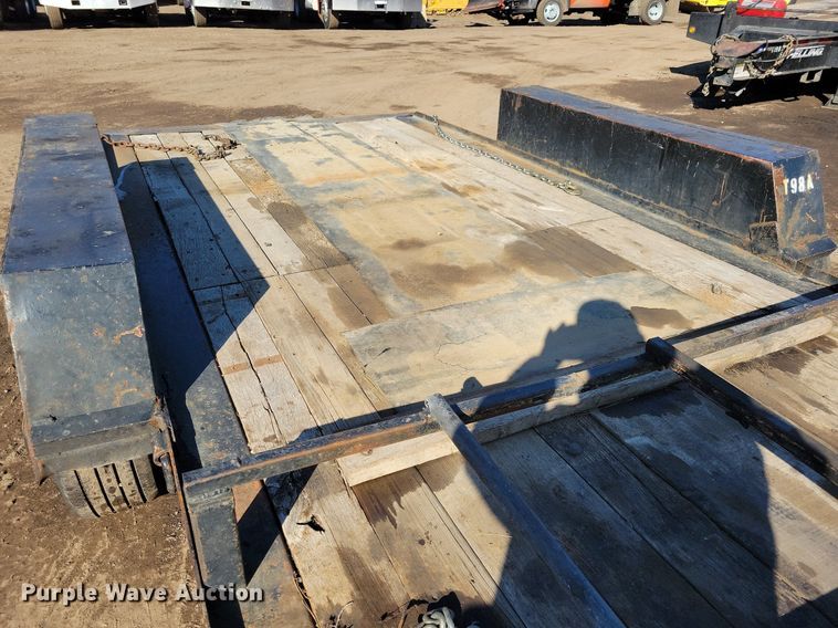 image for item DL7943 1998 Towmaster tilt deck equipment trailer