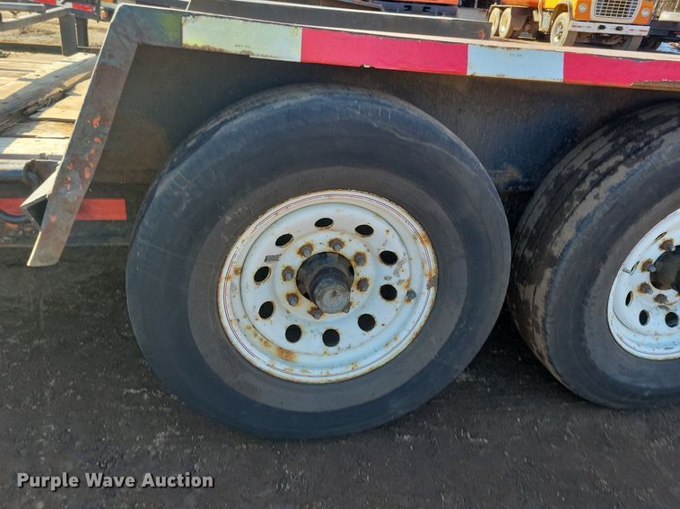 image for item DL7943 1998 Towmaster tilt deck equipment trailer