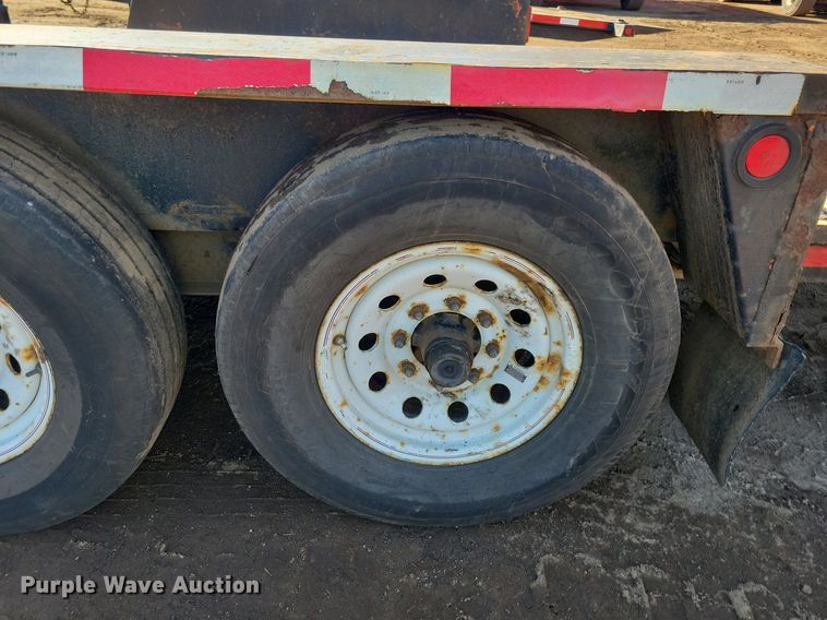 image for item DL7943 1998 Towmaster tilt deck equipment trailer