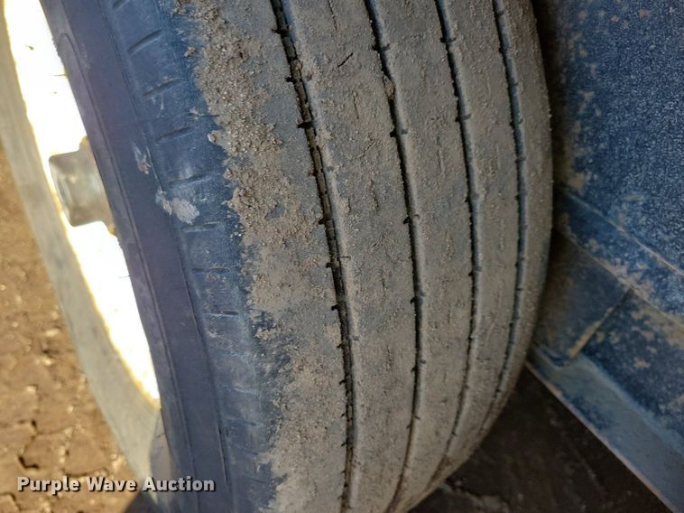 image for item DL7943 1998 Towmaster tilt deck equipment trailer