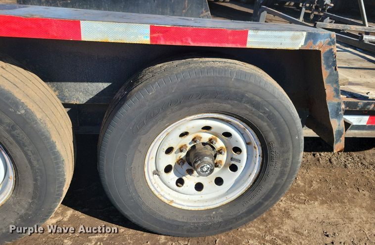 image for item DL7943 1998 Towmaster tilt deck equipment trailer