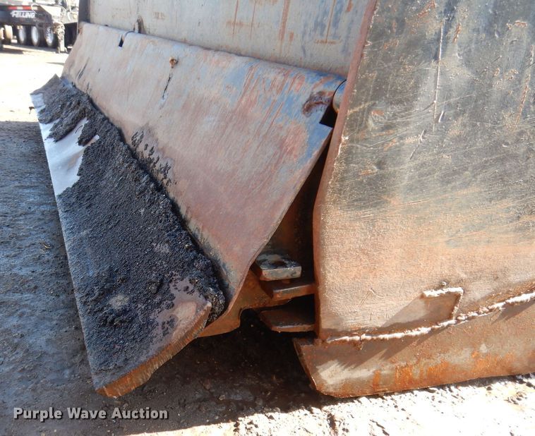 image for item DL7944 2000 New Holland 545D landscape tractor