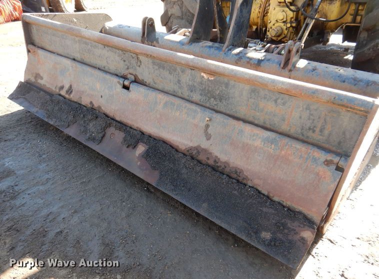 image for item DL7944 2000 New Holland 545D landscape tractor