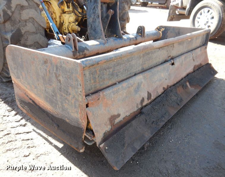 image for item DL7944 2000 New Holland 545D landscape tractor