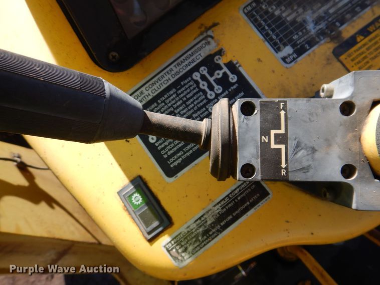 image for item DL7944 2000 New Holland 545D landscape tractor