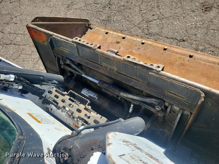 image for item DL7946 2020 Bobcat  T650 tracked skid steer loader