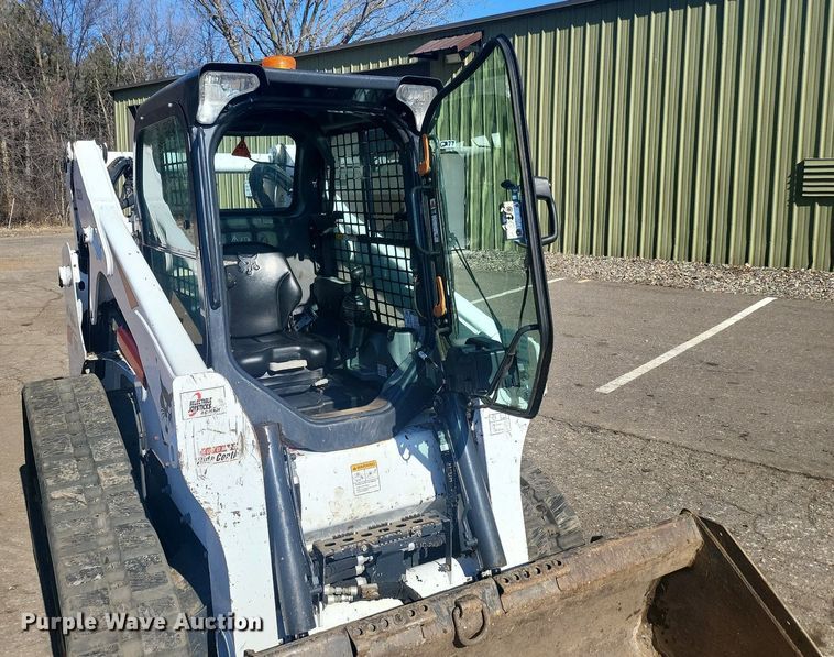 image for item DL7946 2020 Bobcat  T650 tracked skid steer loader