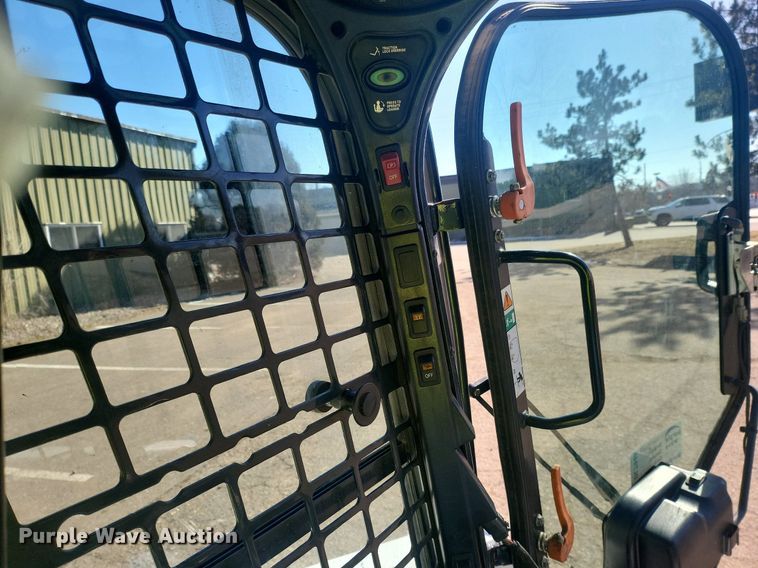 image for item DL7946 2020 Bobcat  T650 tracked skid steer loader