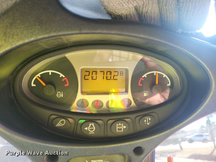 image for item DL7946 2020 Bobcat  T650 tracked skid steer loader