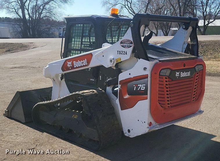 image for item DL7947 2022 Bobcat  T76 tracked skid steer loader