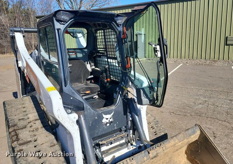 image for item DL7947 2022 Bobcat  T76 tracked skid steer loader