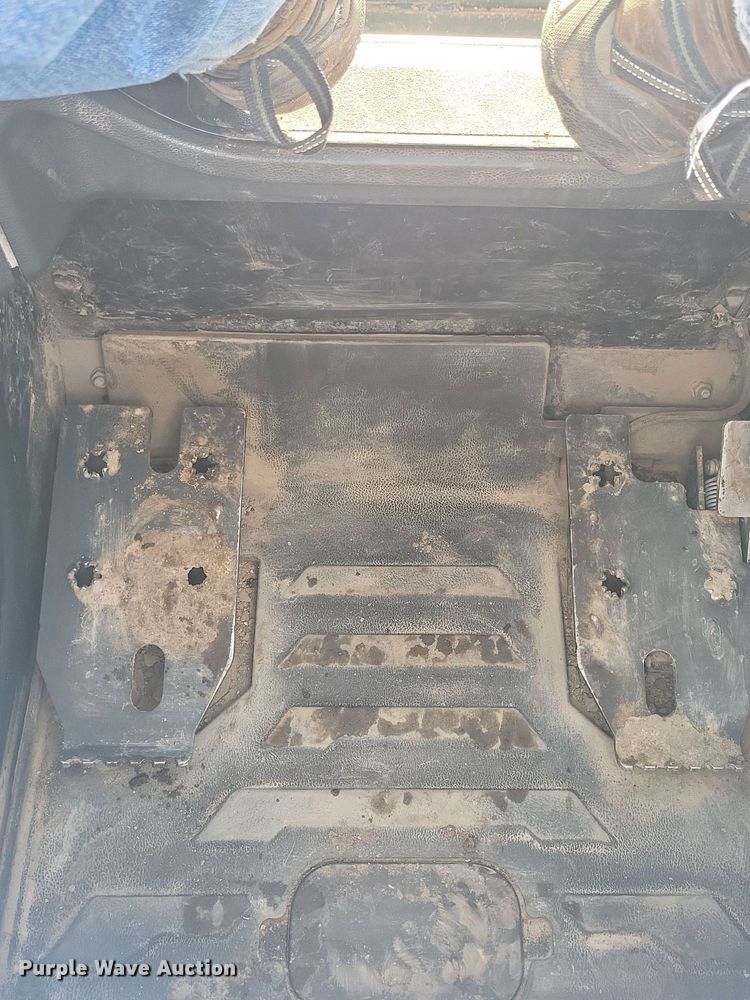 image for item DL7947 2022 Bobcat  T76 tracked skid steer loader