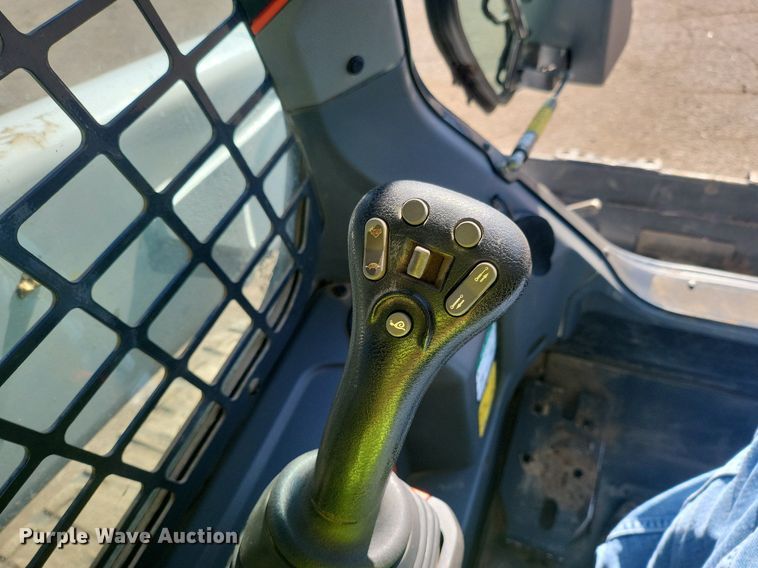 image for item DL7947 2022 Bobcat  T76 tracked skid steer loader