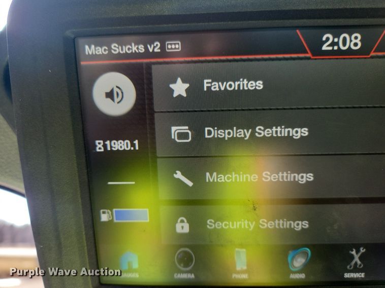 image for item DL7947 2022 Bobcat  T76 tracked skid steer loader