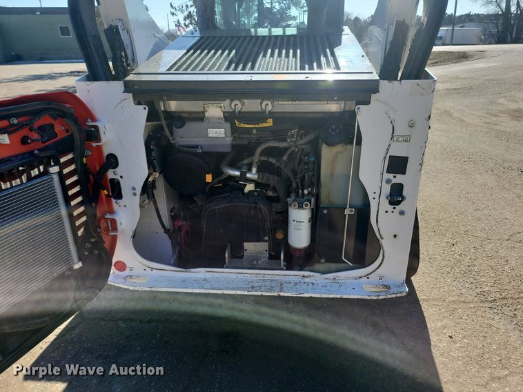 image for item DL7947 2022 Bobcat  T76 tracked skid steer loader